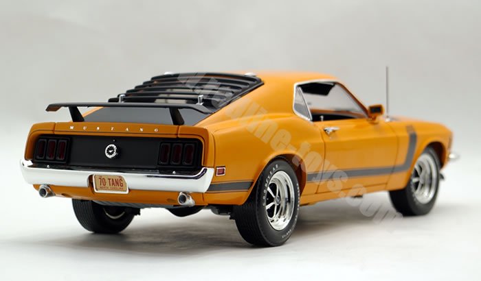 1970フォードマスタングBOSS302オレンジ 1:18 - ミニカー アメ車 通販 ショップ レッドラインコレクティブルズ