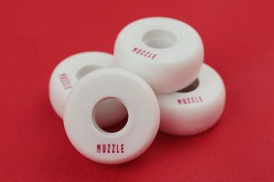 MUZZLE Wheels 56mm/90a <img class='new_mark_img2' src='https://img.shop-pro.jp/img/new/icons7.gif' style='border:none;display:inline;margin:0px;padding:0px;width:auto;' />