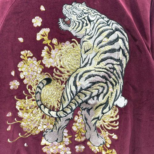 華鳥風月　虎　刺繍ベロアスカジャン
