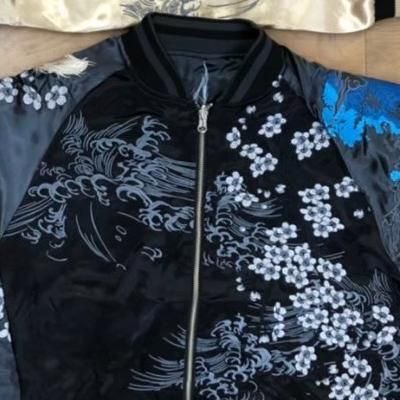 入荷・送料無料】絡繰魂 枝垂桜に九尾 刺繍リバーシブルスカジャン