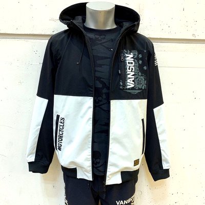 【ＳＡＬＥ！４０％ＯＦＦ】 ＶＡＮＳＯＮ　三層ストレッチパーカー