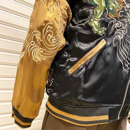 【専用】極美品 超希少3L⭐️絡繰 スカジャン 風神雷神 リバーシブル 黒×紫 絡繰魂 風神 雷神 総刺繍 スカジャン リバーシブル 和柄 レッド