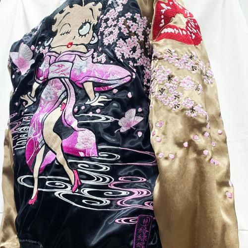 送料無料】BETTY BOOP×絡繰魂 桜に着物ベティ 刺繍