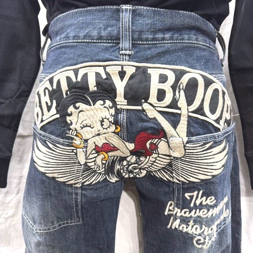 【ＳＡＬＥ！５０％ＯＦＦ】Ｔｈｅ　ＢＲＡＶＥ－ＭＡＮ×ＢＥＴＴＹ　ＢＯＯＰ　ウィングホイールベティ　デニムパンツ