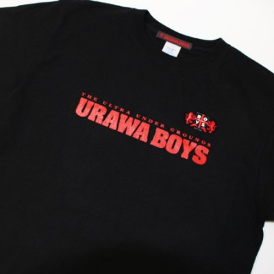 URAWA BOYS 威風堂々 Tシャツ [ブラック] - UP FOR GRABS.