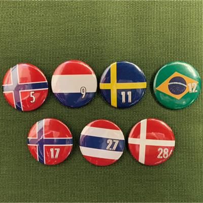 べる  缶バッジ24点 2024 浦和缶バッジ 【国旗 No.】各種 - UP FOR GRABS.