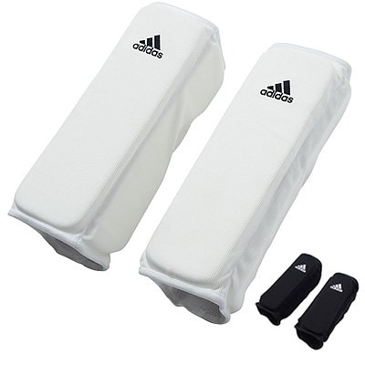 アディダス（adidas）ローキックガード用 膝サポーター - adidas 格闘技用品 ボクシング用品 空手衣 | リュウジン