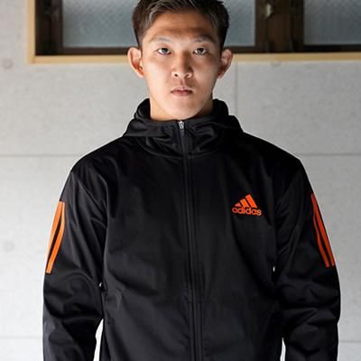 adidasのサウナスーツ