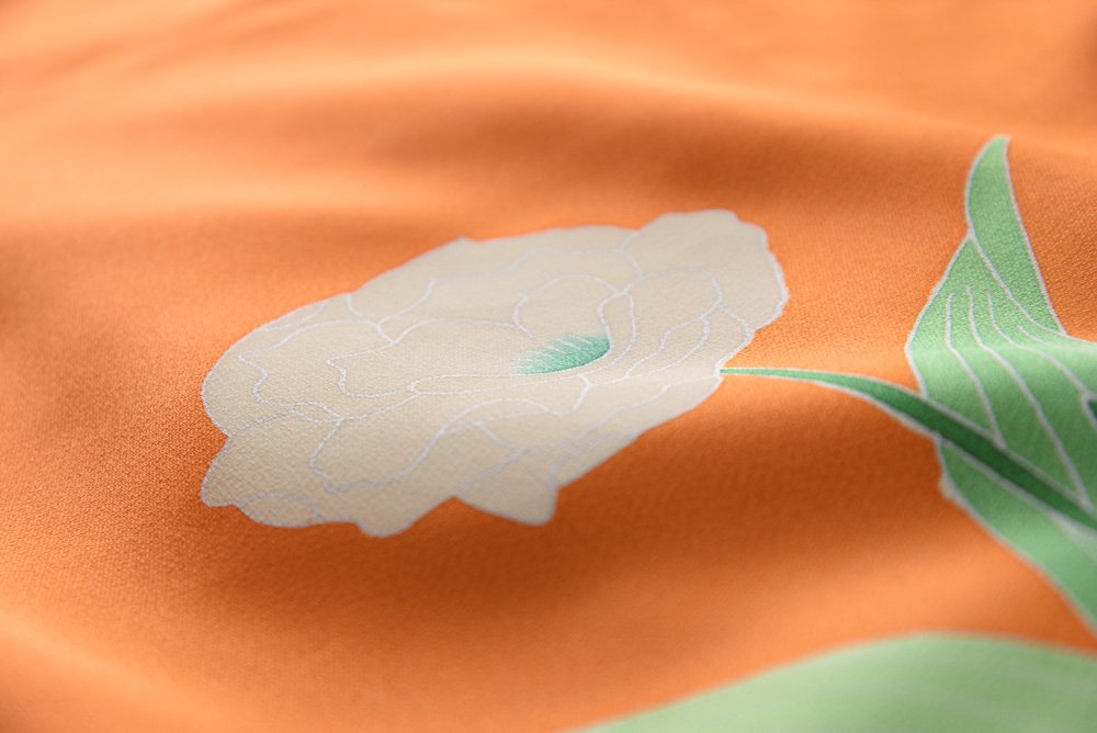 付け下げ オレンジ地 大輪の白花 - からん::アンティーク着物・リサイクル着物の通販サイト