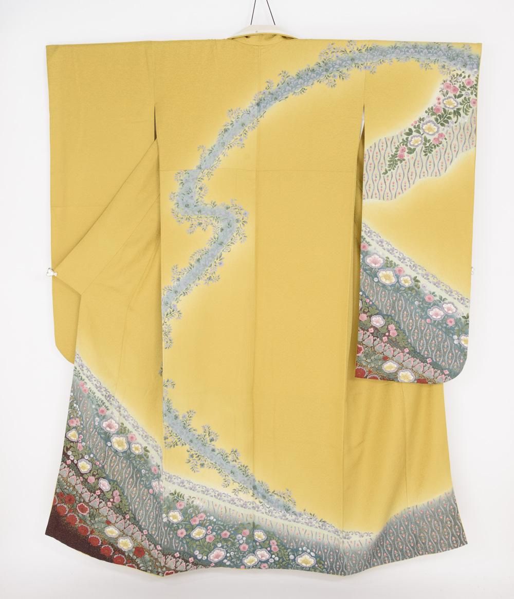 振袖 花柄 マスタード色。※襦袢付きです！