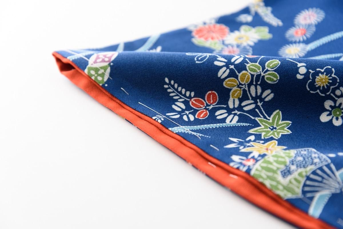 青地 小花と扇など - からん::アンティーク着物・リサイクル着物