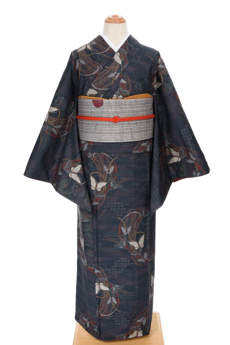大島紬 蝶々 - からん::アンティーク着物・リサイクル着物の通販サイト