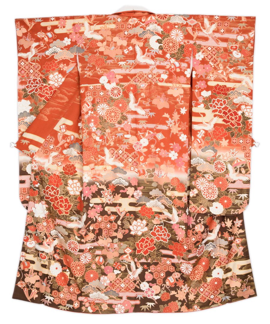 振袖 四季の花と鶴 - からん::アンティーク着物・リサイクル着物の通販 