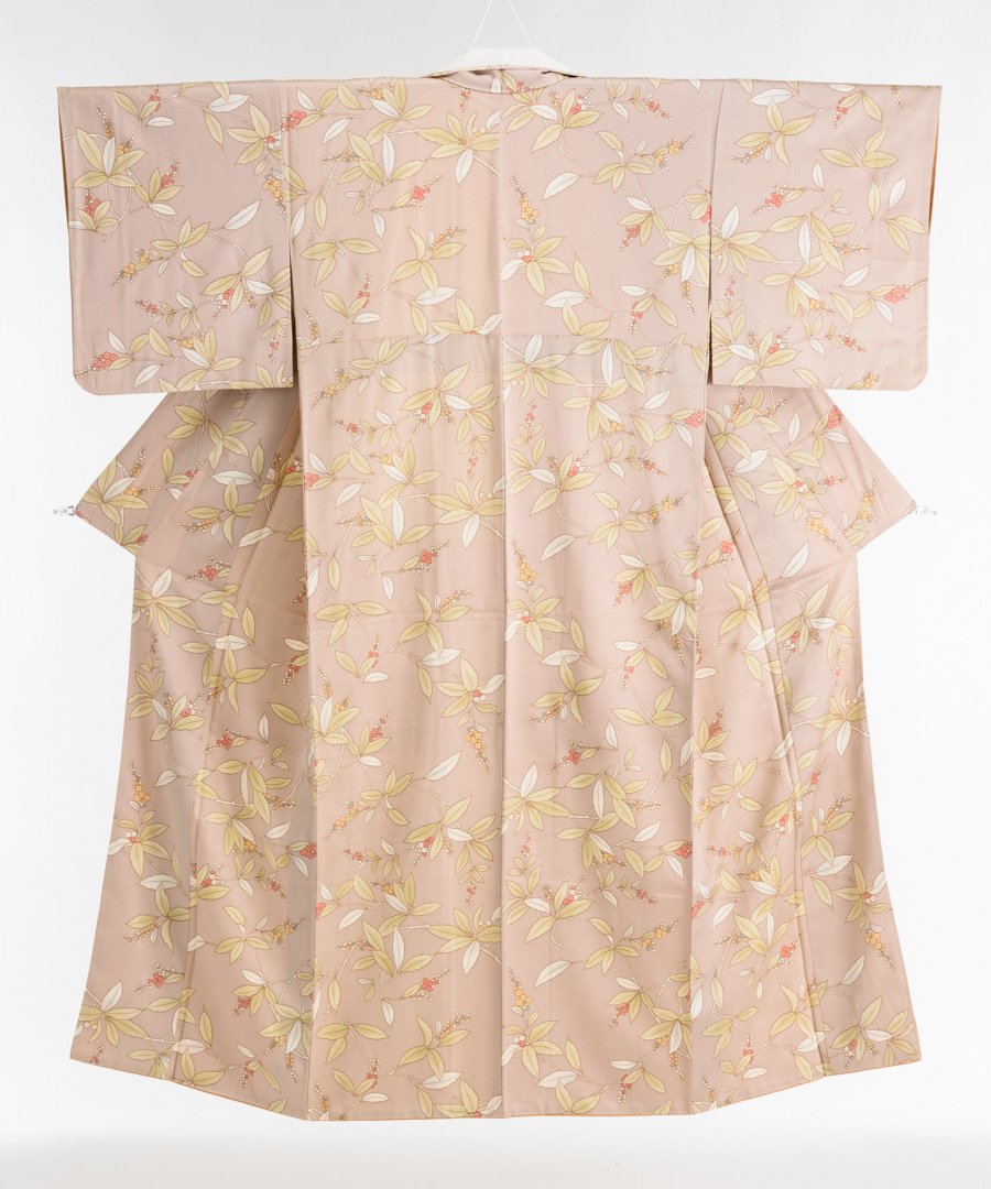 桜鼠色 実と花 - からん::アンティーク着物・リサイクル着物の通販サイト