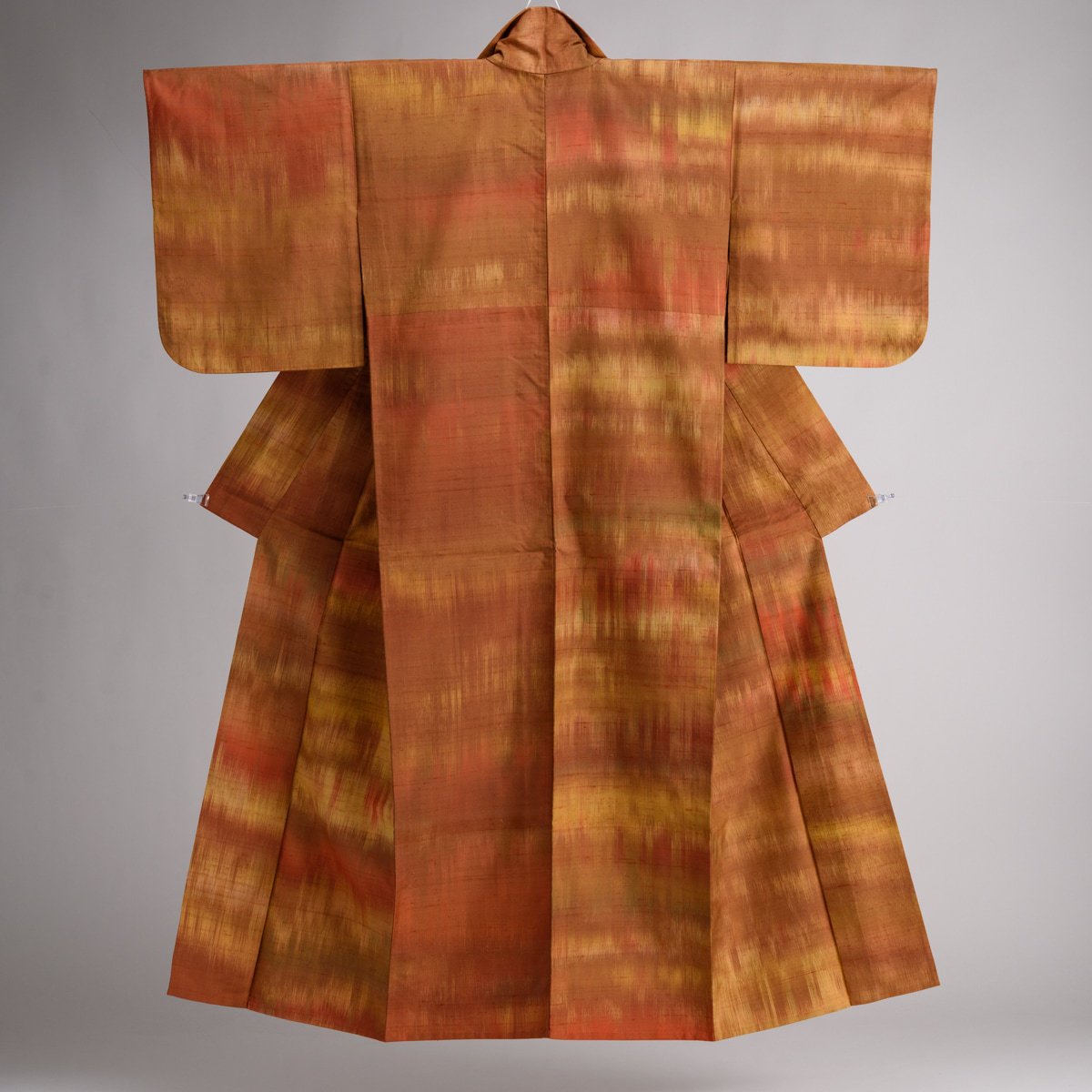 単衣 紬 赤茶横段グラデーション - からん::アンティーク着物 