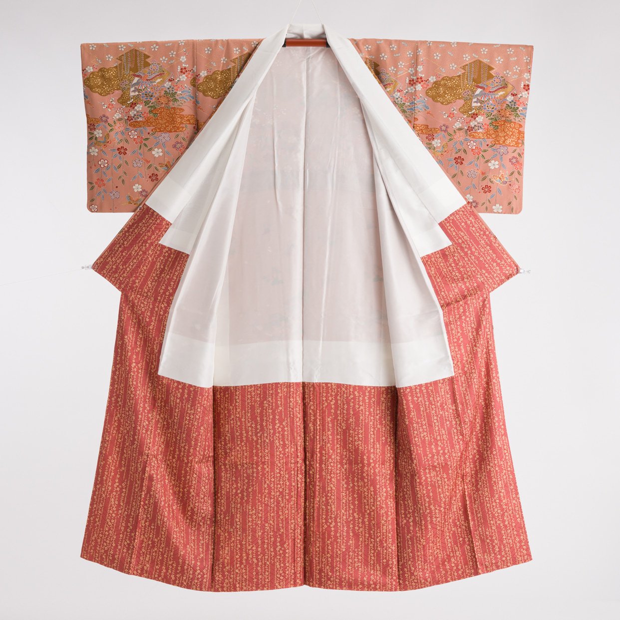 総柄訪問着 桜に蝶 宝尽くし紋など - からん::アンティーク着物・リサイクル着物の通販サイト