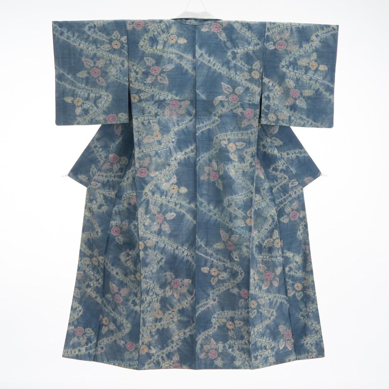 絞りの花と流水 - からん::アンティーク着物・リサイクル着物の通販サイト