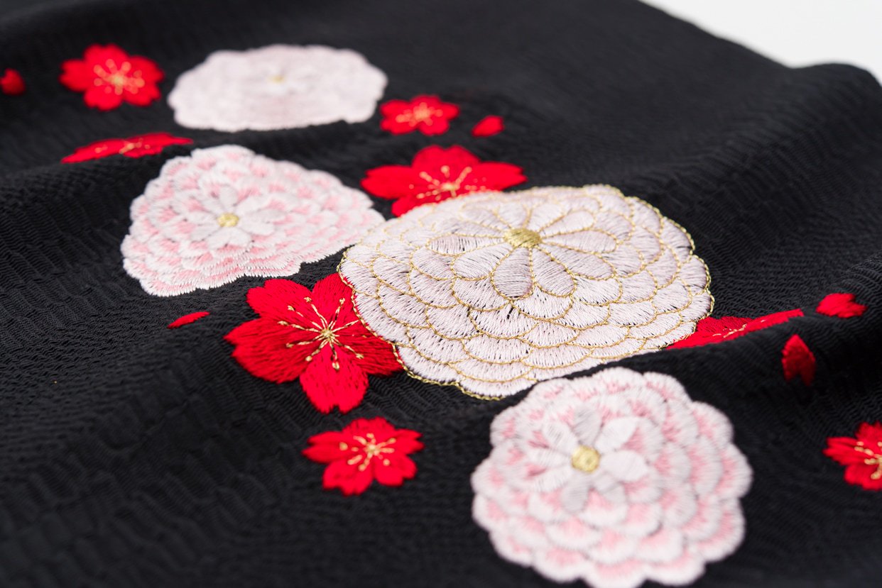 新品帯揚げ 刺繍 菊と桜 - からん::アンティーク着物・リサイクル着物 