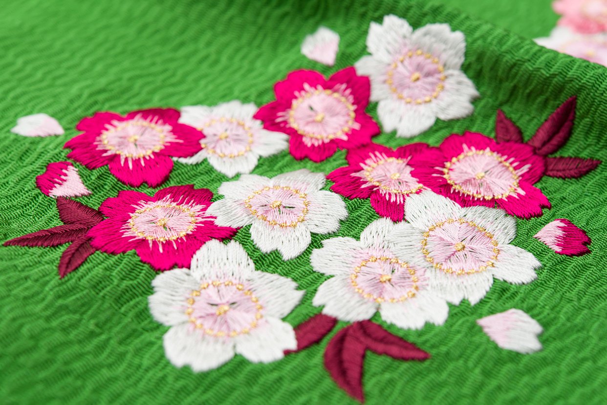 新品帯揚げ 刺繍 桜 - からん::アンティーク着物・リサイクル着物の 