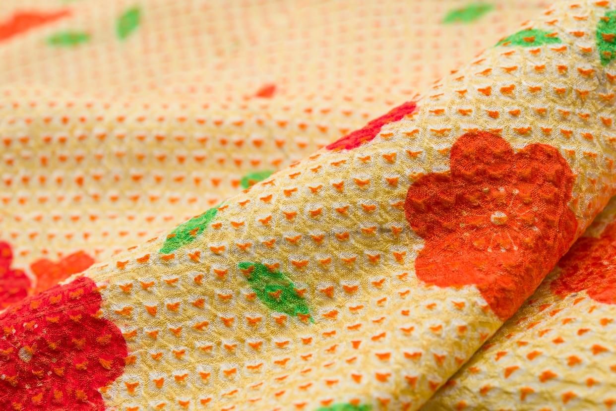 絞り 赤やオレンジの花 - からん::アンティーク着物・リサイクル着物の