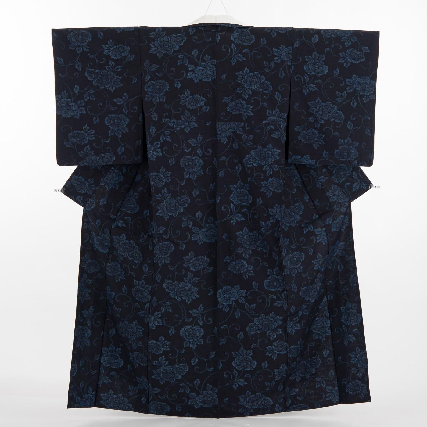 単衣 紬 牡丹唐草 - からん::アンティーク着物・リサイクル着物の通販