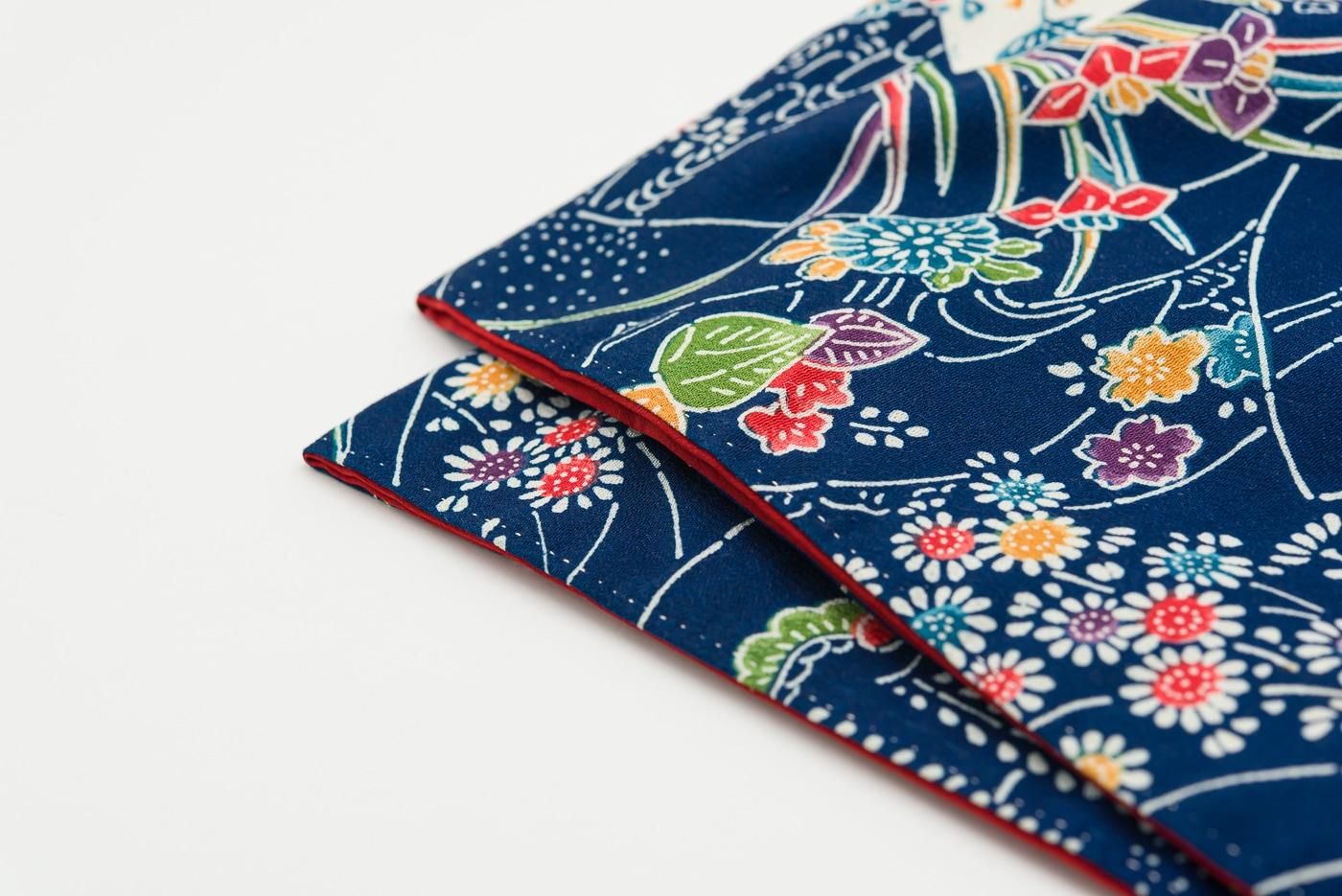 小紋 手描き 四季の花模様 乳白色 縮緬 KK-2288