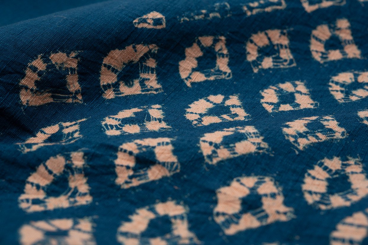 単衣 紬 絞り付け下げ 青海波 - からん::アンティーク着物・リサイクル