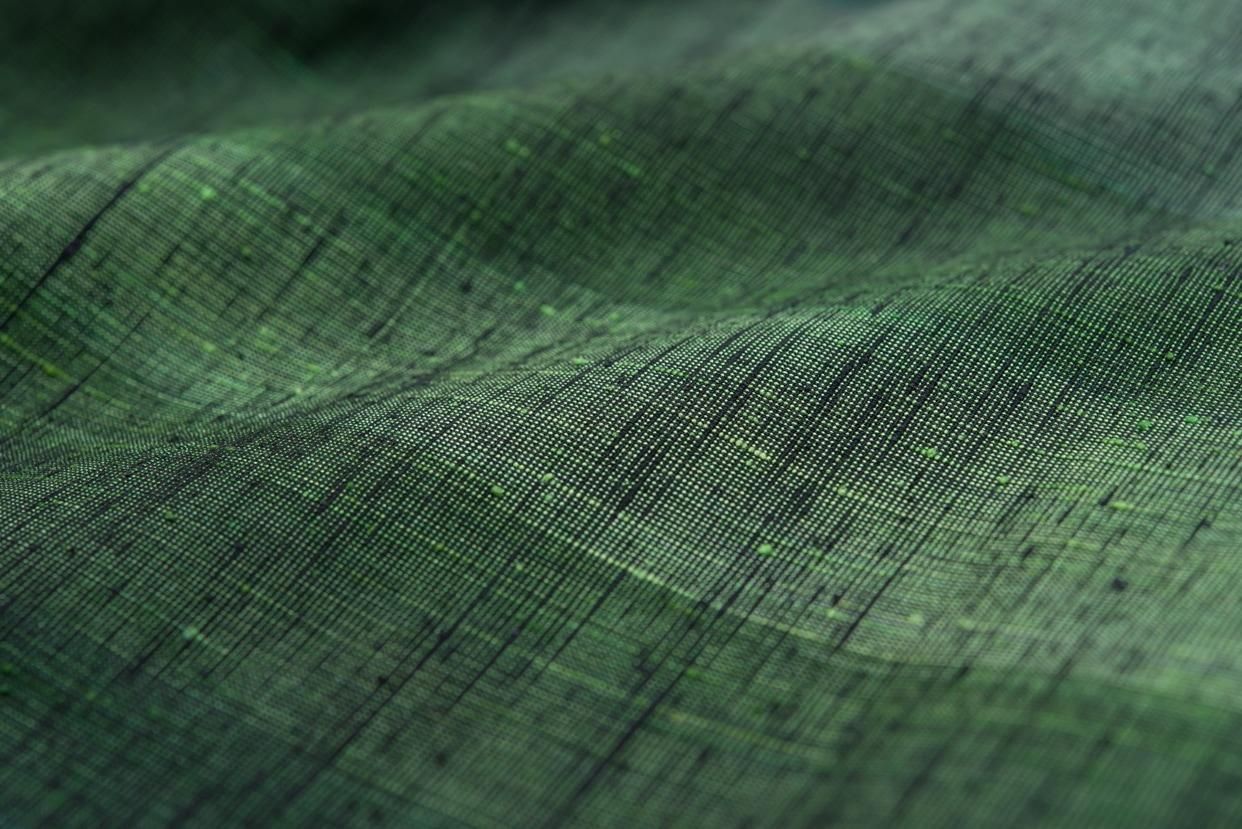 紬 緑 よろけ縞 - からん::アンティーク着物・リサイクル着物の通販サイト