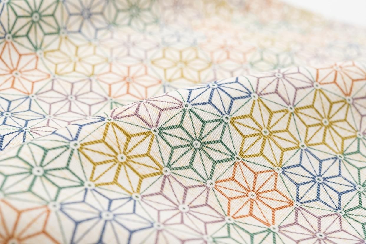 アイボリー地 麻の葉模様 - からん::アンティーク着物