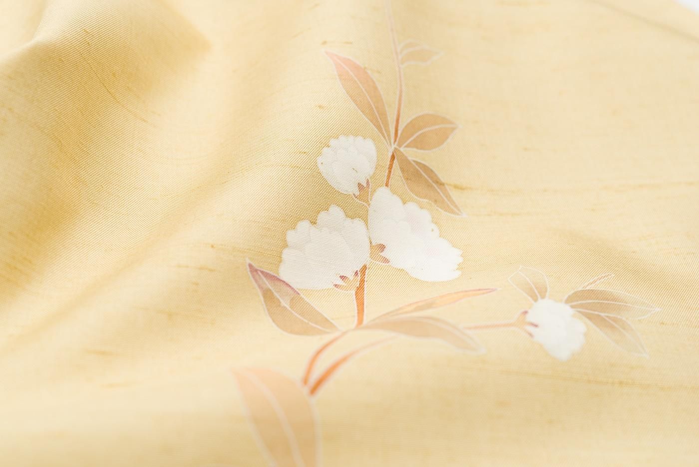 単衣　紬　白紬　小花と唐草　裄cm 正絹 単衣 紬 白紬 小花と唐草 裄cm 正絹