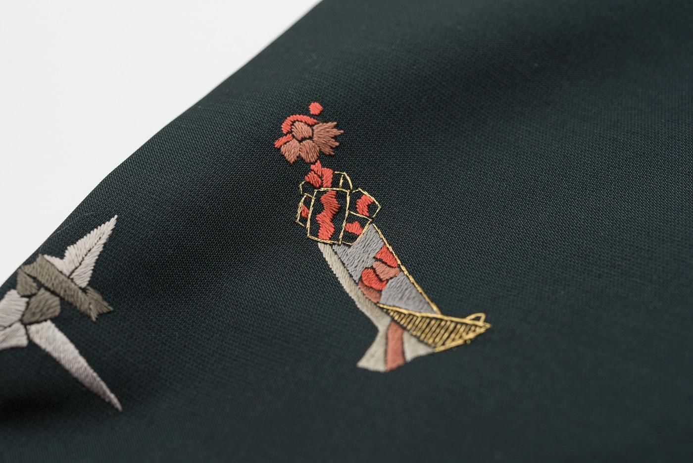大島紬 刺繍 人形や折り鶴など - からん::アンティーク着物