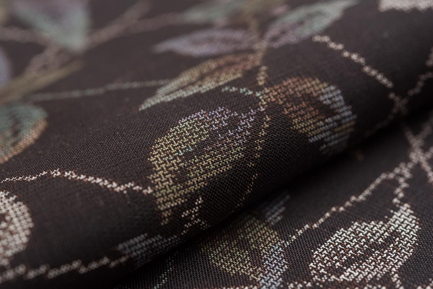 【大島紬】茶色に木の葉と枝模様の着物 大島紬 笹の葉 - からん::アンティーク着物・リサイクル着物の