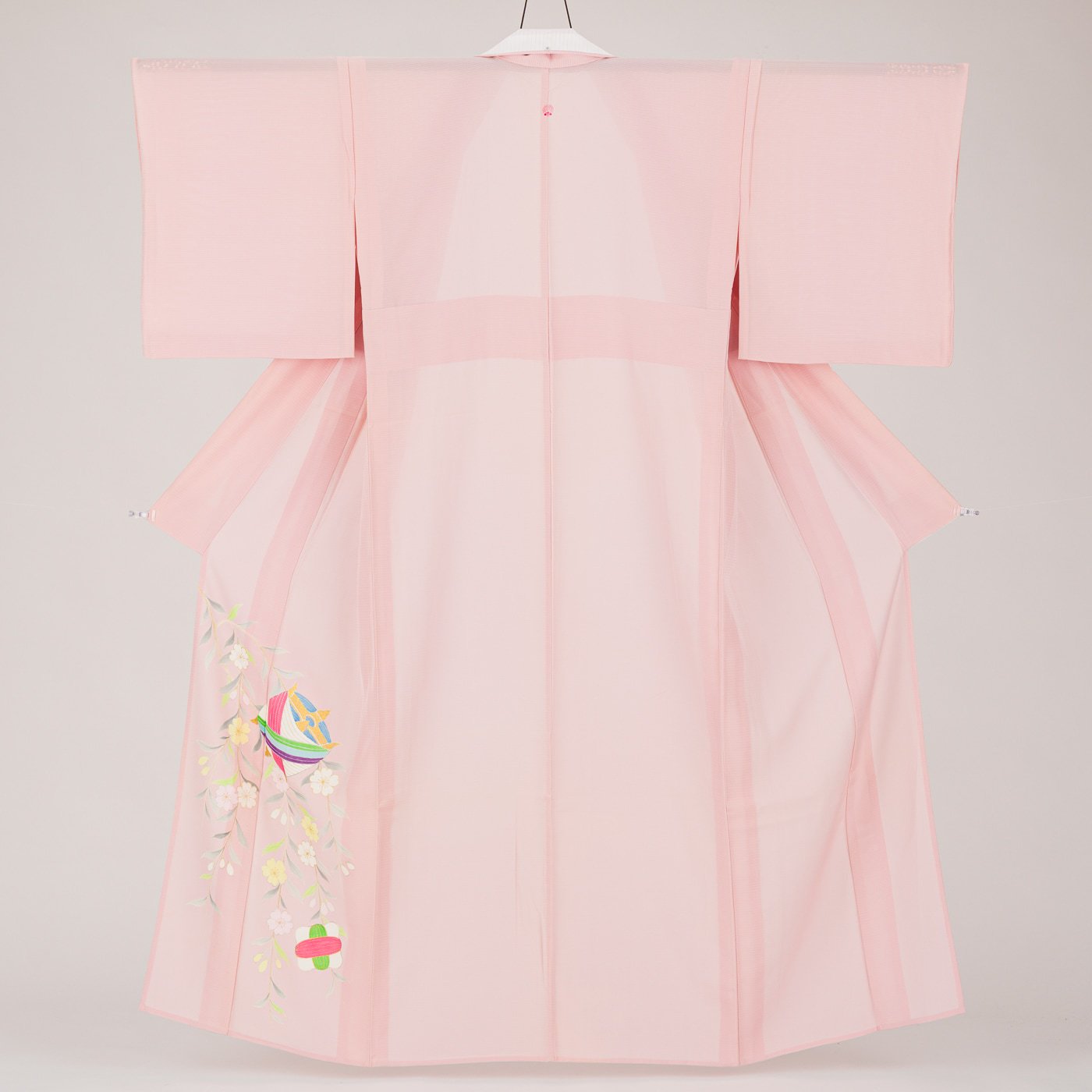 絽 一つ紋 色留袖 糸巻きと桜 - からん::アンティーク着物・リサイクル