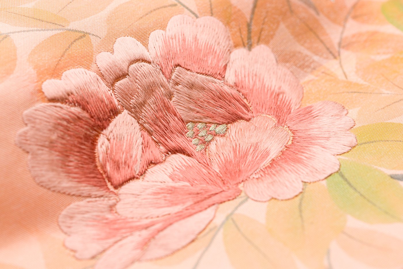 二色の花 刺繍 - からん::アンティーク着物・リサイクル着物の通販サイト