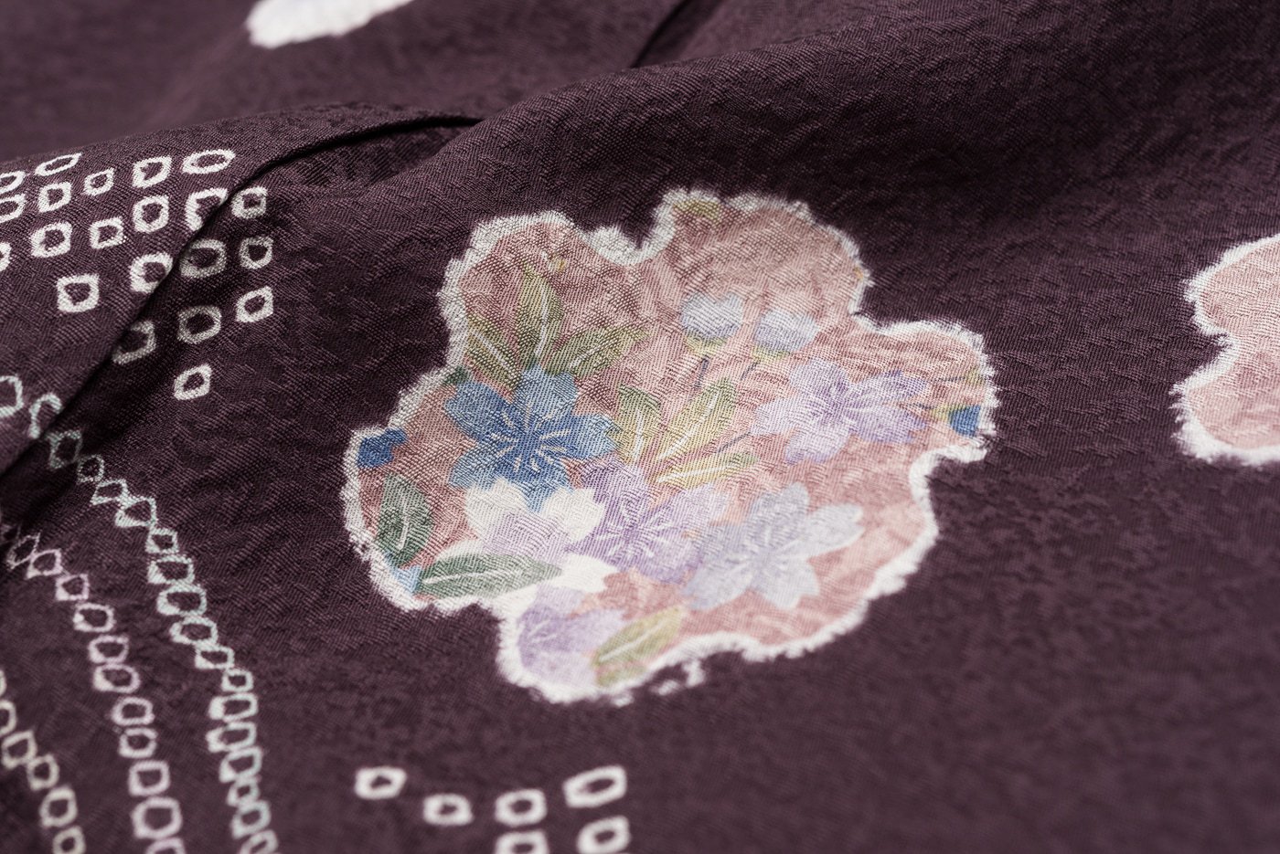 訪問着 深紫 雪輪に桜 - からん::アンティーク着物・リサイクル着物の ...