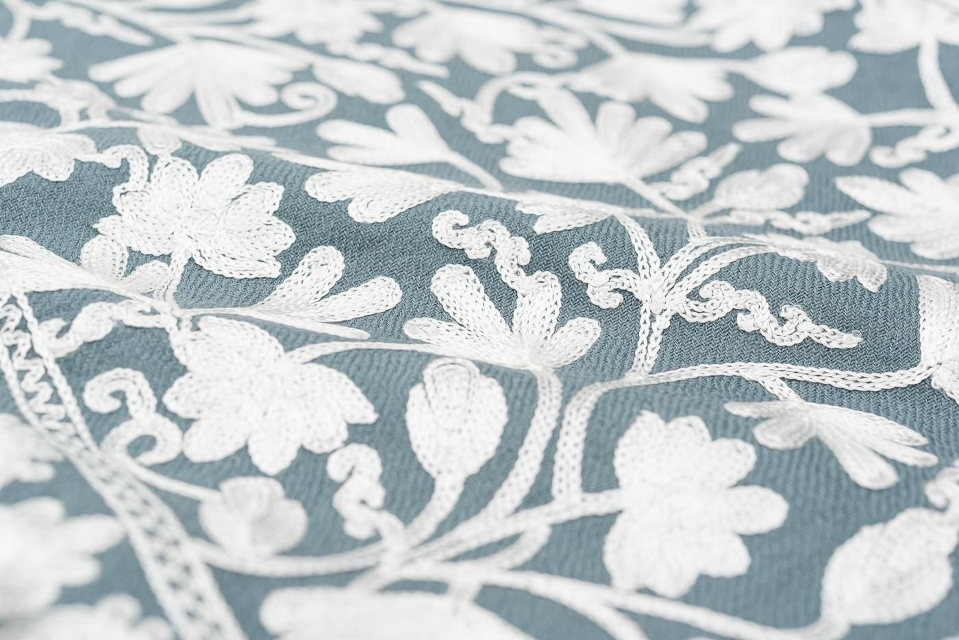 ウール100％大判ショール カシミール刺繍 Bluegray01 - からん