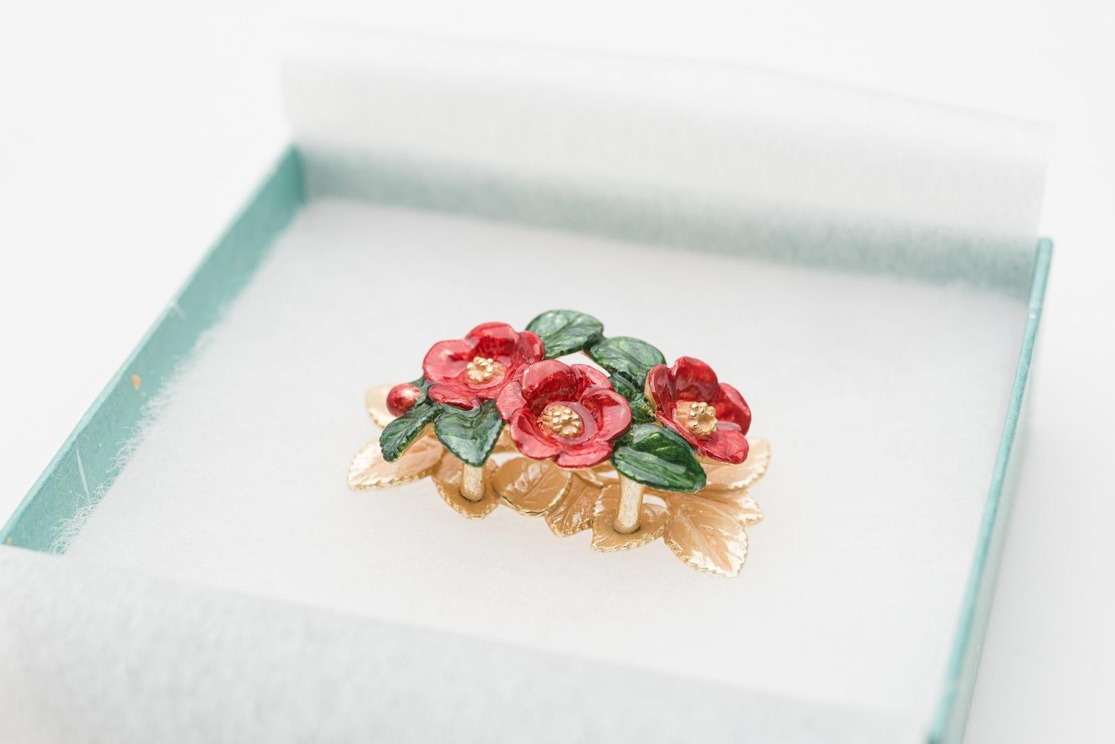 数-SUU- 帯留め 椿の庭 - からん::アンティーク着物・リサイクル着物の