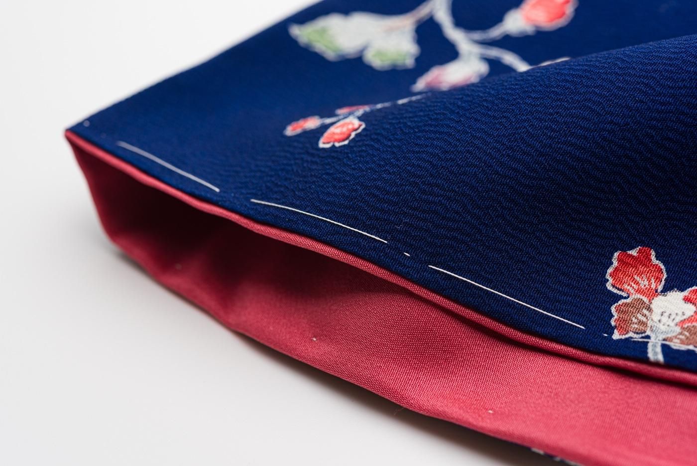 紺色地 唐花模様 - からん::アンティーク着物・リサイクル着物の