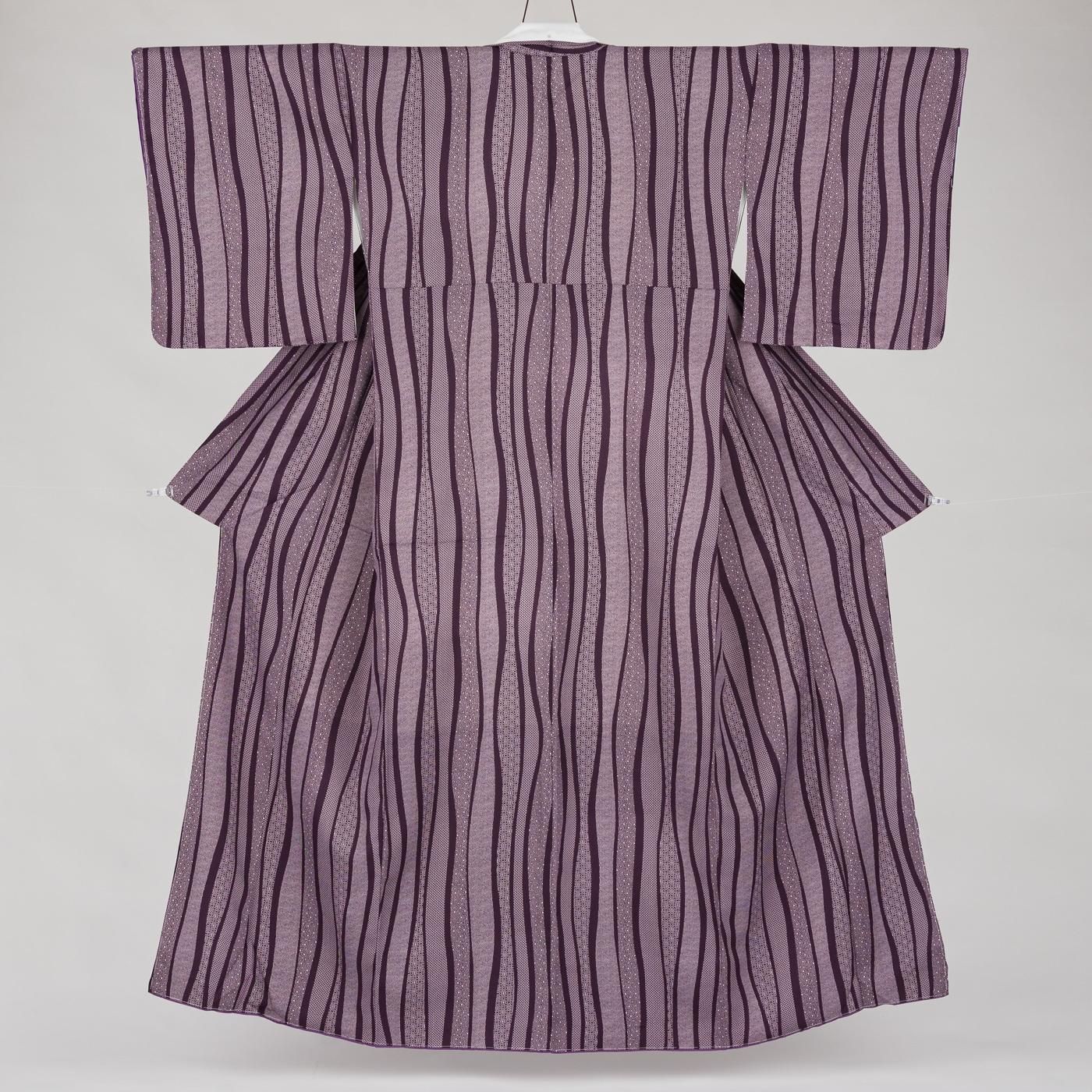 M】新品 洗える着物 よろけ縞 - からん::アンティーク着物・リサイクル