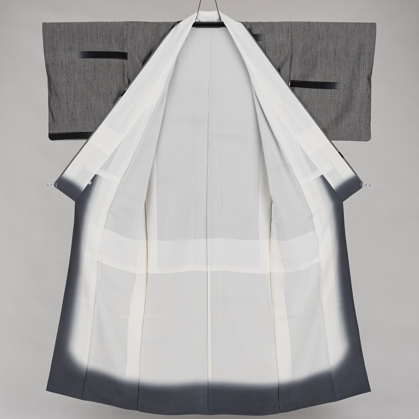 紬 馬渕登 変わり横段模様 - からん::アンティーク着物・リサイクル