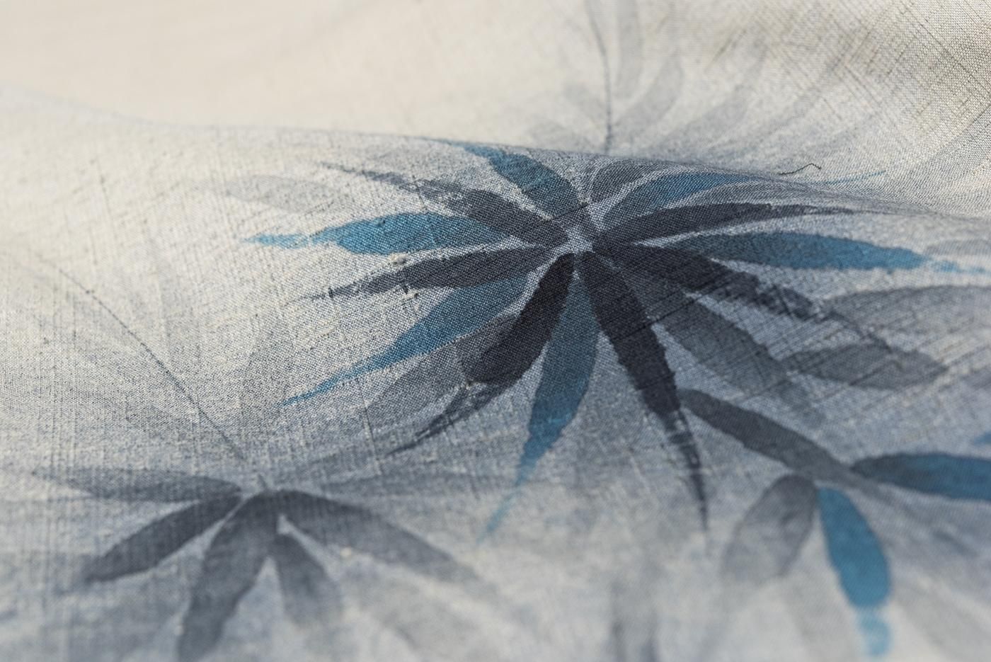 紬　笹竹　着物 使用感少】本場泥大島紬5マルキ 正絹 袷 笹竹柄織出し 黒地 丈