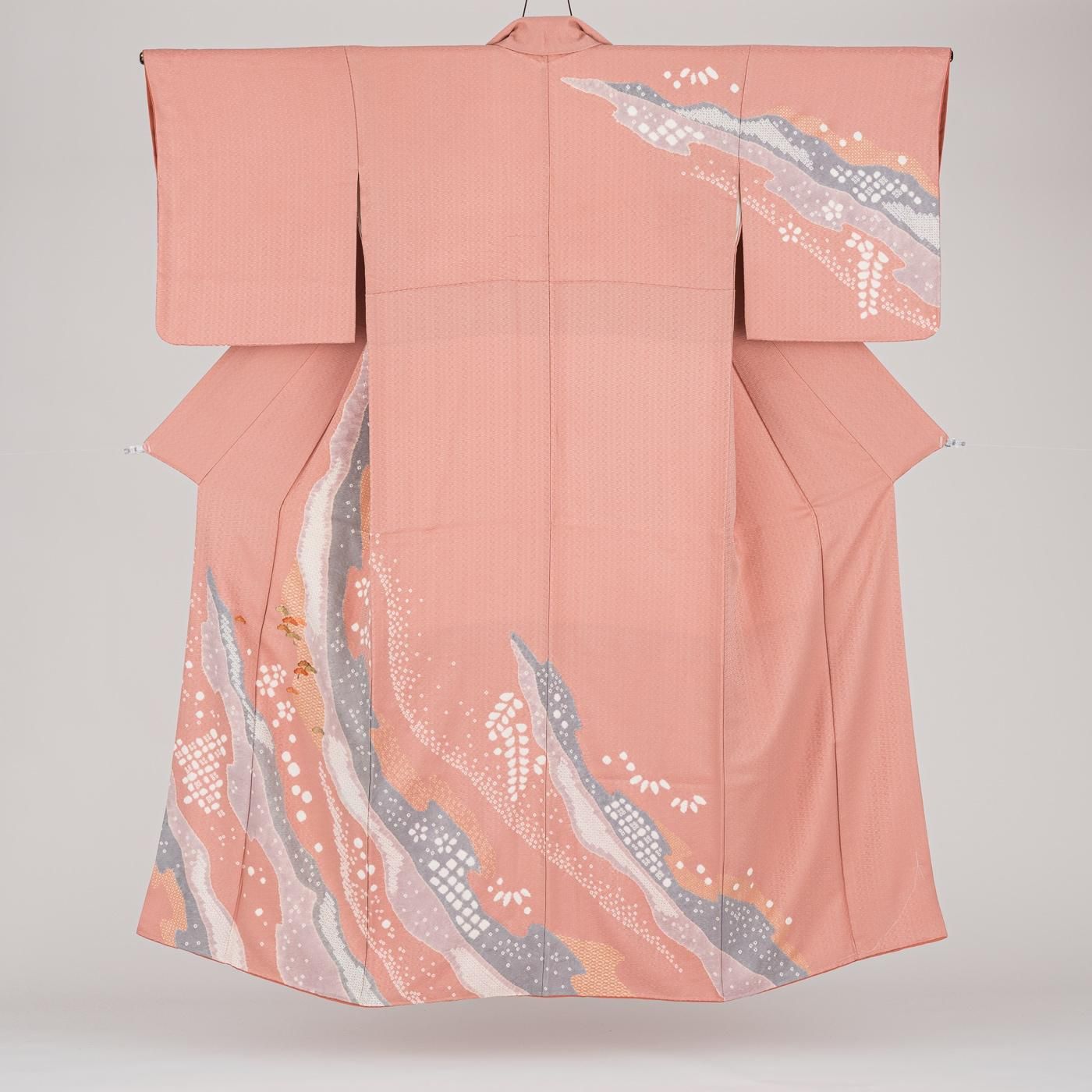 ☆ 訪問着 絞り柄 松に霞模様 燻銀色 縮緬 トールサイズ K-5444 訪問着 絞り 霞に松 - からん::アンティーク着物・リサイクル着物の