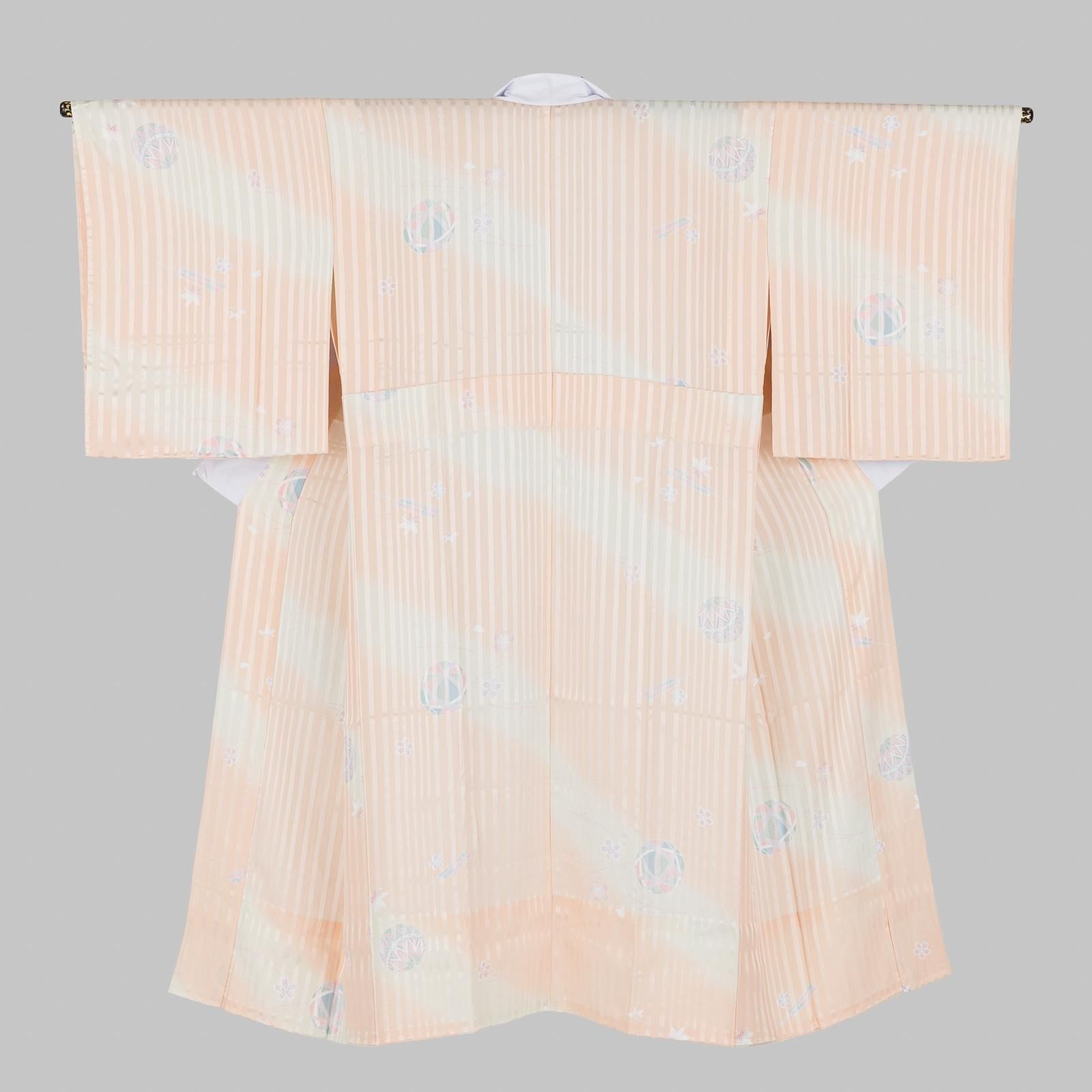 桜柄の大島紬と長襦袢