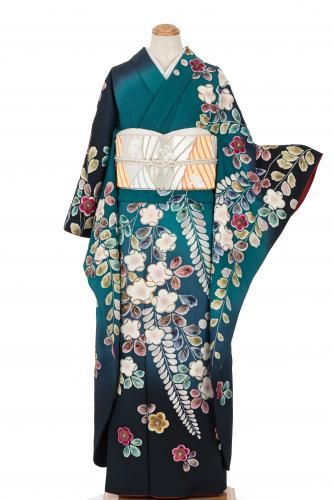 黄檗色と象牙色の織地に入る織柄模様が粋な大島のお着物です 黄檗色と象牙色の織地に入る織柄模様が粋な大島のお着物です(^^)