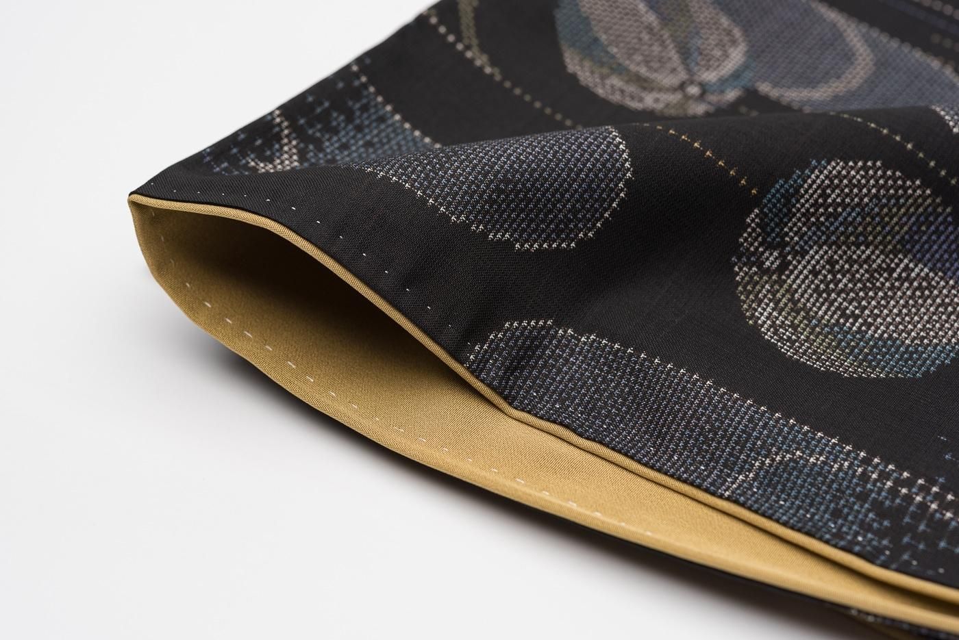 大島紬 鞠と観世水 - からん::アンティーク着物・リサイクル着物