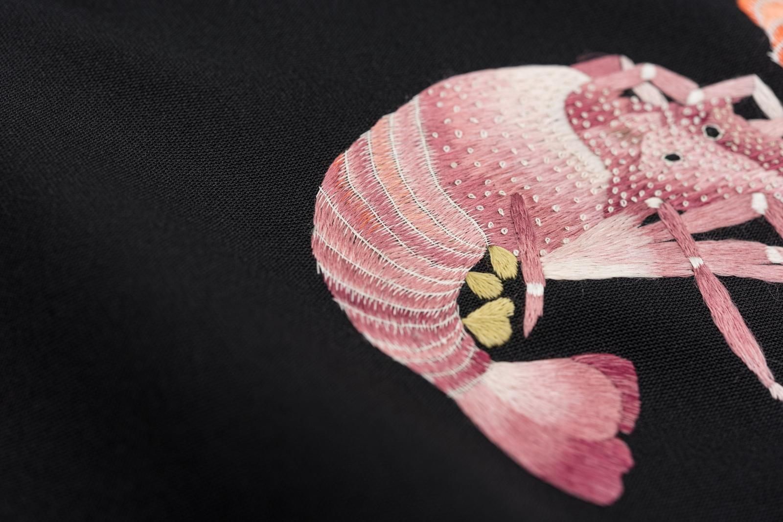 黒絵羽織 一つ紋 蘇州刺繍 海老と蟹 - からん::アンティーク着物 黒絵羽織 一つ紋 蘇州刺繍 海老と蟹 - からん::アンティーク着物