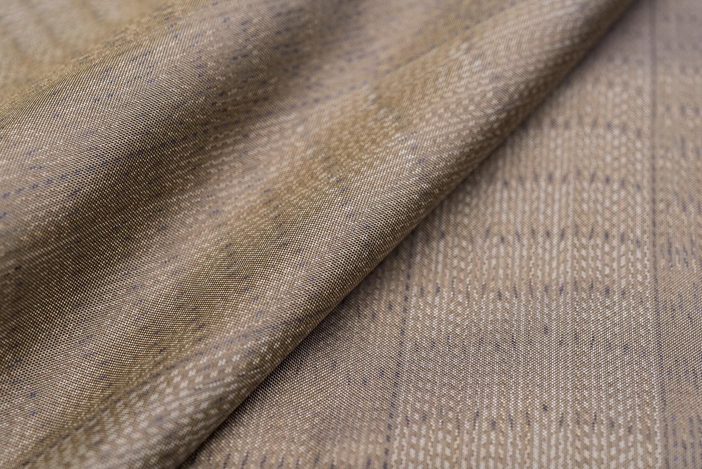 大島紬 横段に枝葉模様 - からん::アンティーク着物・リサイクル着物の