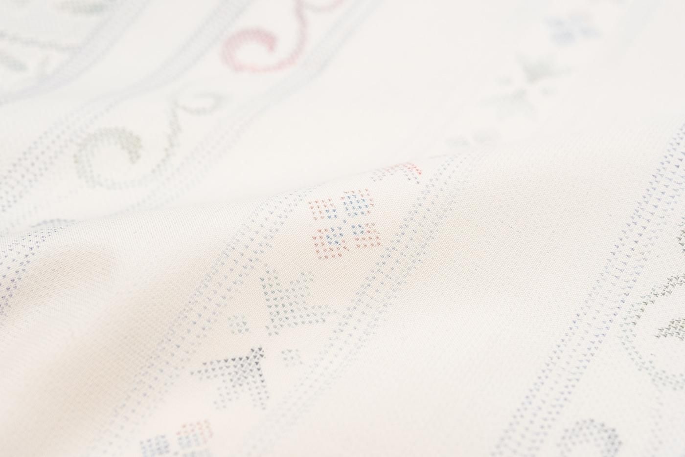 ☆ 本場大島紬 白大島 横段模様 乳白色 K-5067 本場大島紬 白大島 横段模様 乳白色 K-5067