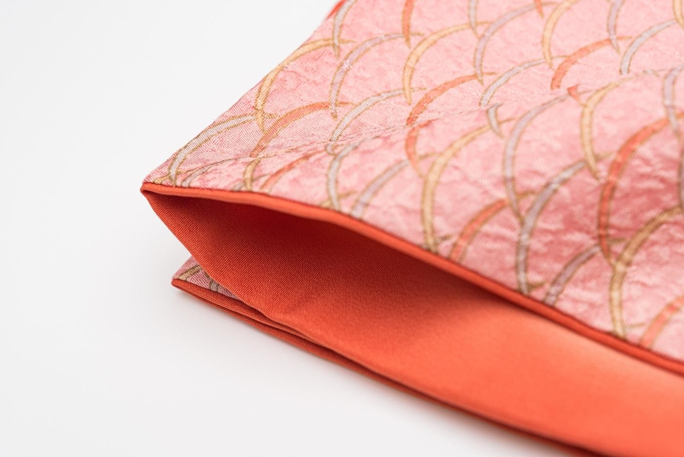 付け下げ小紋 横段暈し 芝草模様 - からん::アンティーク着物