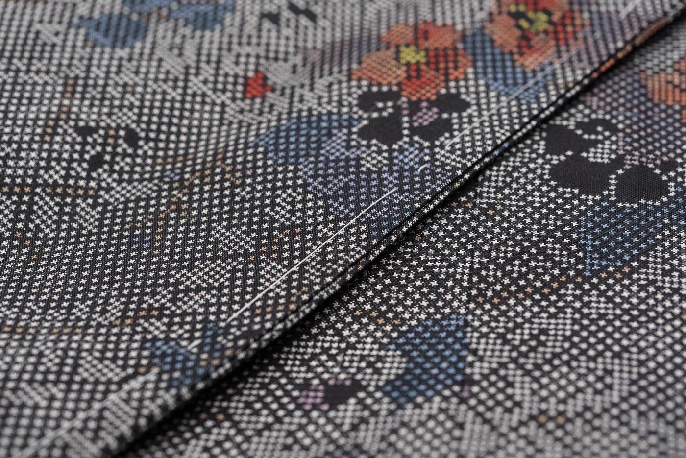 大島紬 久野織物 小花模様 - からん::アンティーク着物・リサイクル